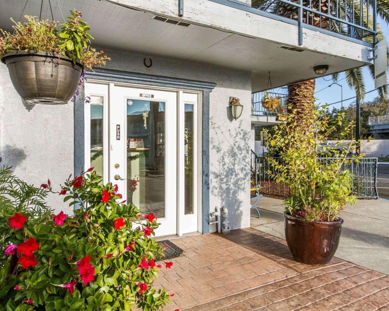 Rodeway Inn Vallejo Exterior foto